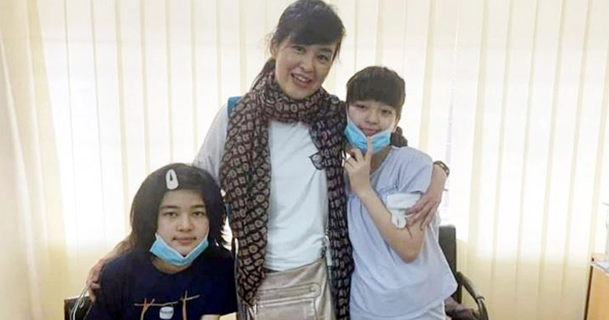 হাইকোর্টের রায় বাতিল, মায়ের কাছে থাকবে শিশুরা