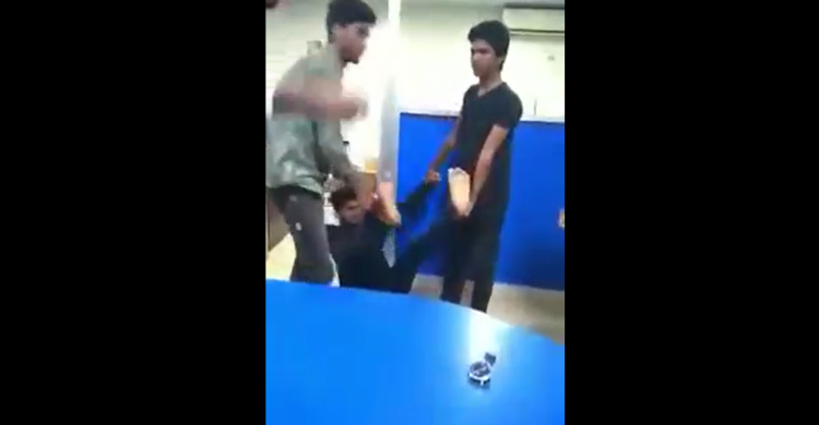 ৫ লাখ টাকায় কর্মী নির্যাতনের ঘটনা রফাদফা