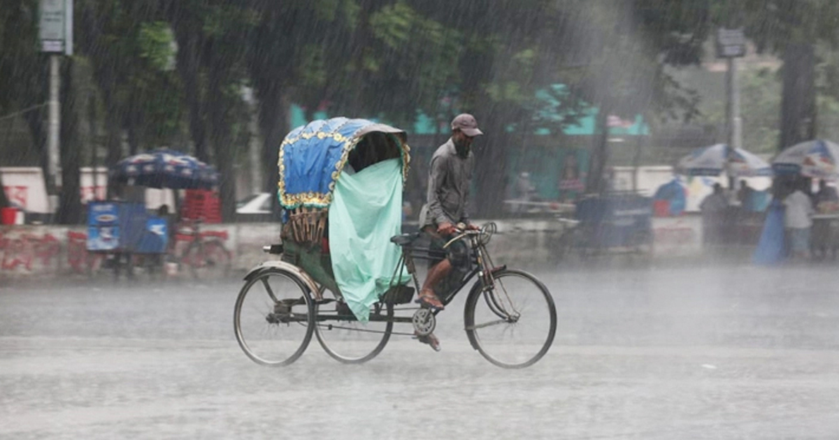 বৃষ্টির আভাস, বাড়তে পারে গরম