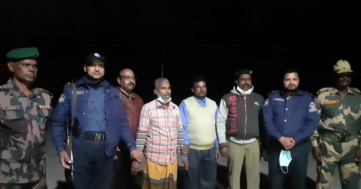 বাংলাদেশ থেকে দুই যুগ পর ভারতে ফিরলেন তিনি