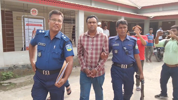 বাড়িতে ডেকে ছাত্রীকে সংঘবদ্ধ ধর্ষণ,শিক্ষকসহ গ্রেফতার ২