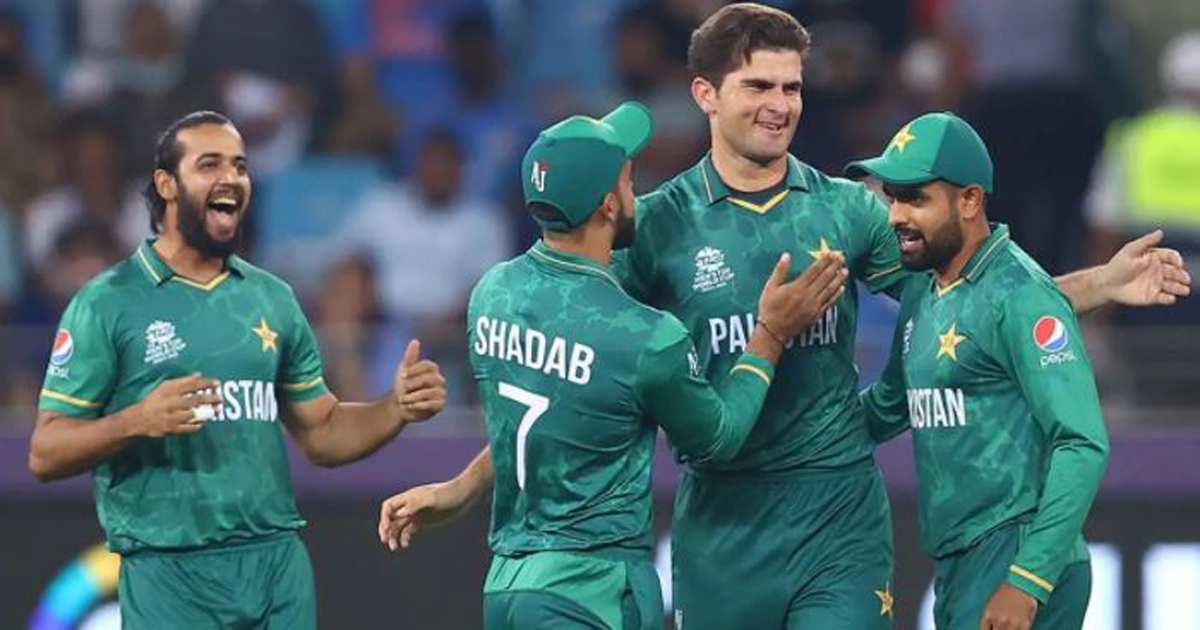 কাউন্টি খেলবেন পাকিস্তানের সাত ক্রিকেটার