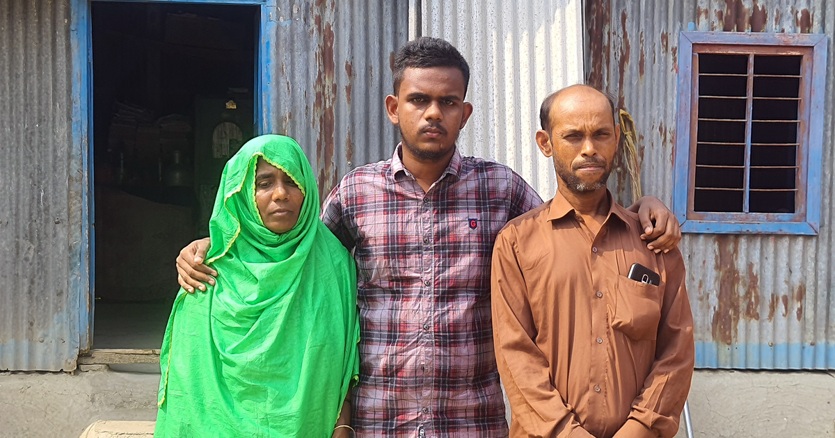 গরিবের ডাক্তার হতে চায় সাগর