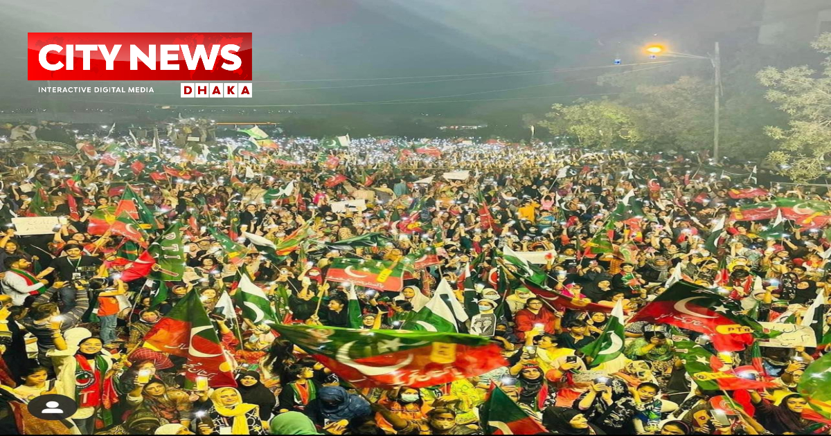 ইমরানের ‘মুক্তি সংগ্রামে’র ডাক