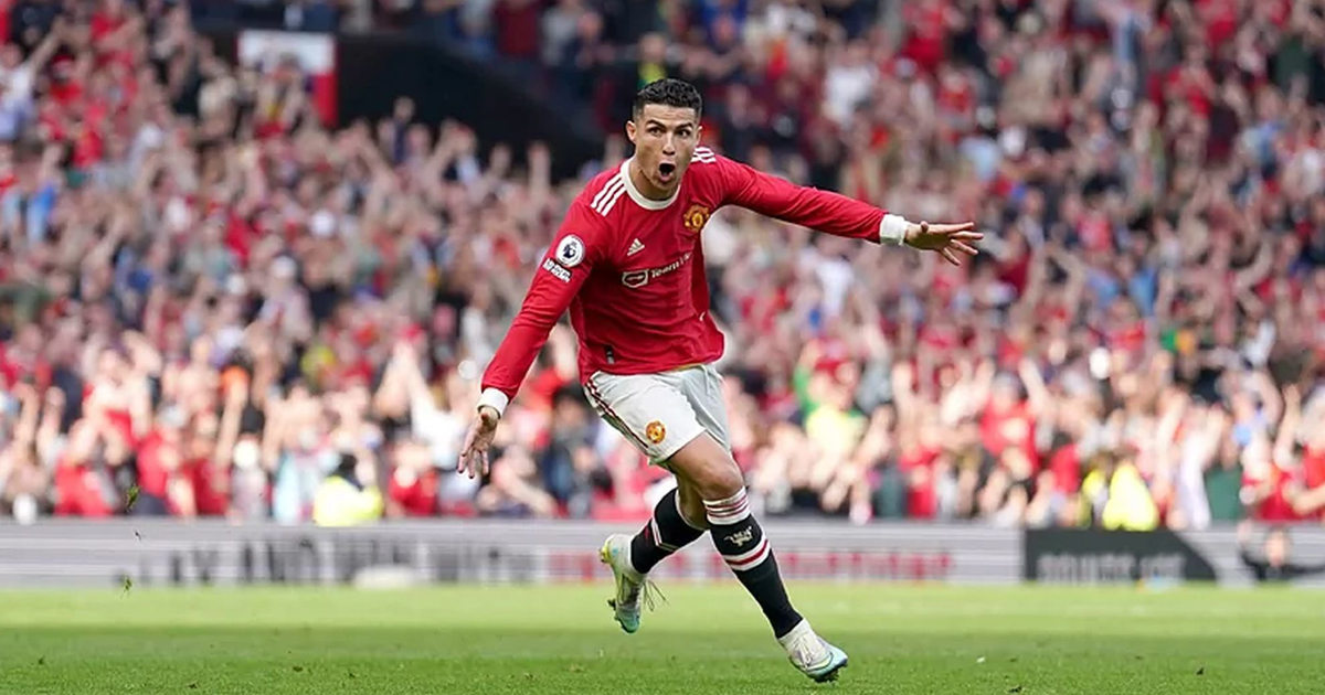 রোনালদোর হ্যাটট্রিকের হাফ সেঞ্চুরি