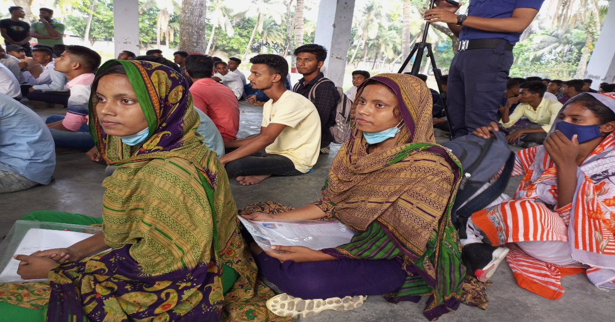 মাত্র ১২০ টাকা খরচ করে পুলিশের চাকরি পেয়েছি