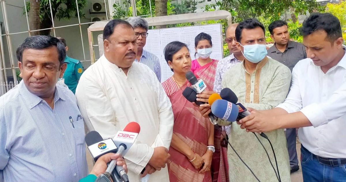 শিক্ষক নিয়োগ পরীক্ষার প্রশ্নফাঁসের তথ্য গুজব: জাকির হোসেন