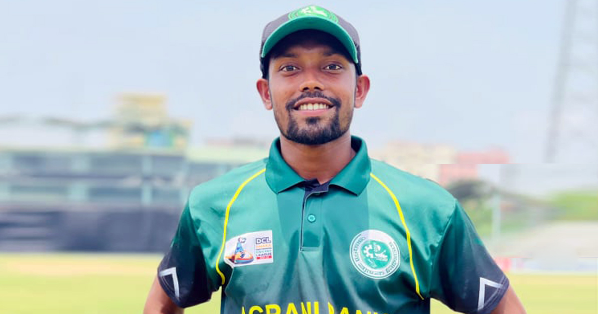 প্রথম বিভাগ ক্রিকেটে তৃতীয় সর্বোচ্চ উইকেট শিকারি রনি