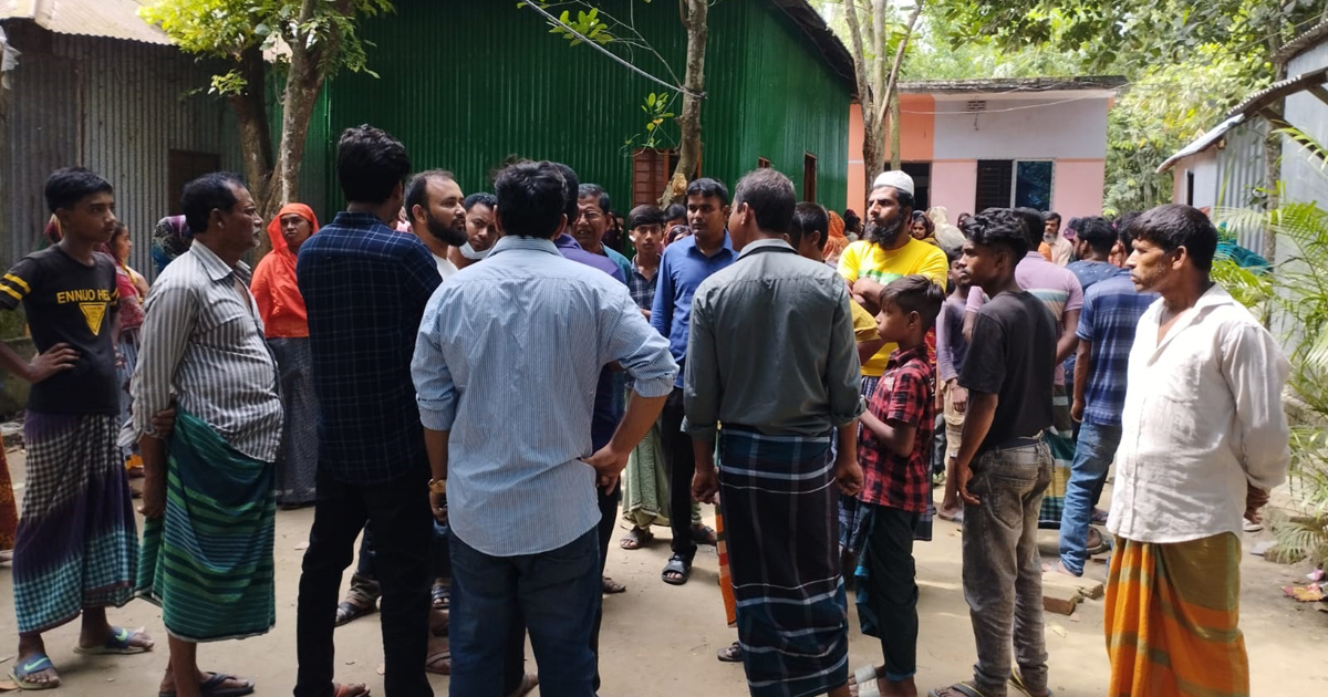 স্ত্রী ও দুই মেয়েকে জবাই করে হত্যা করলো পাষন্ড স্বামী