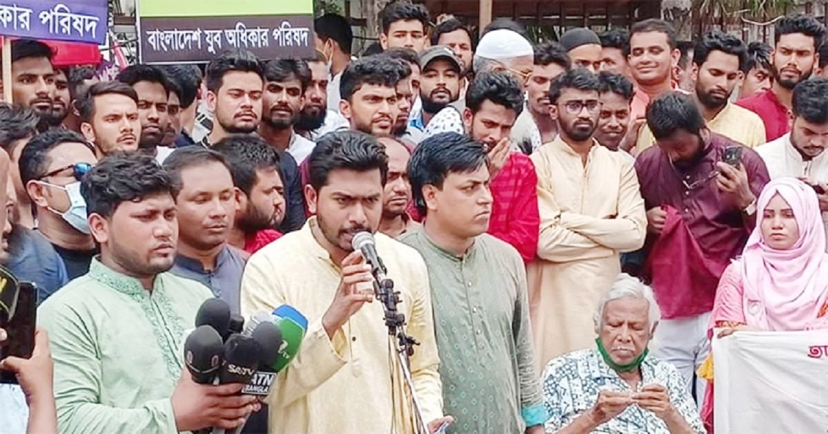 জনগণ রাস্তায় নামলে আপনাদের অবস্থাও শ্রীলঙ্কার মতো হবে