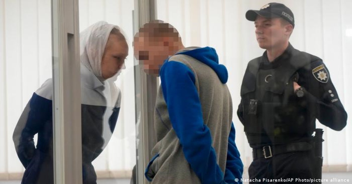 যুদ্ধাপরাধের দায়ে যাবজ্জীবন কারাদণ্ড এক রুশ সেনার