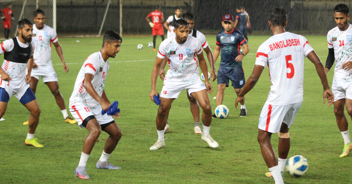 কাবরেরার ভাবনায় রক্ষণভাগ