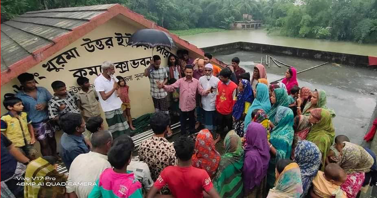ছাতকে বন্যার্তদের সহায়তায় ছুটছেন বিল্লাল চেয়ারম্যান
