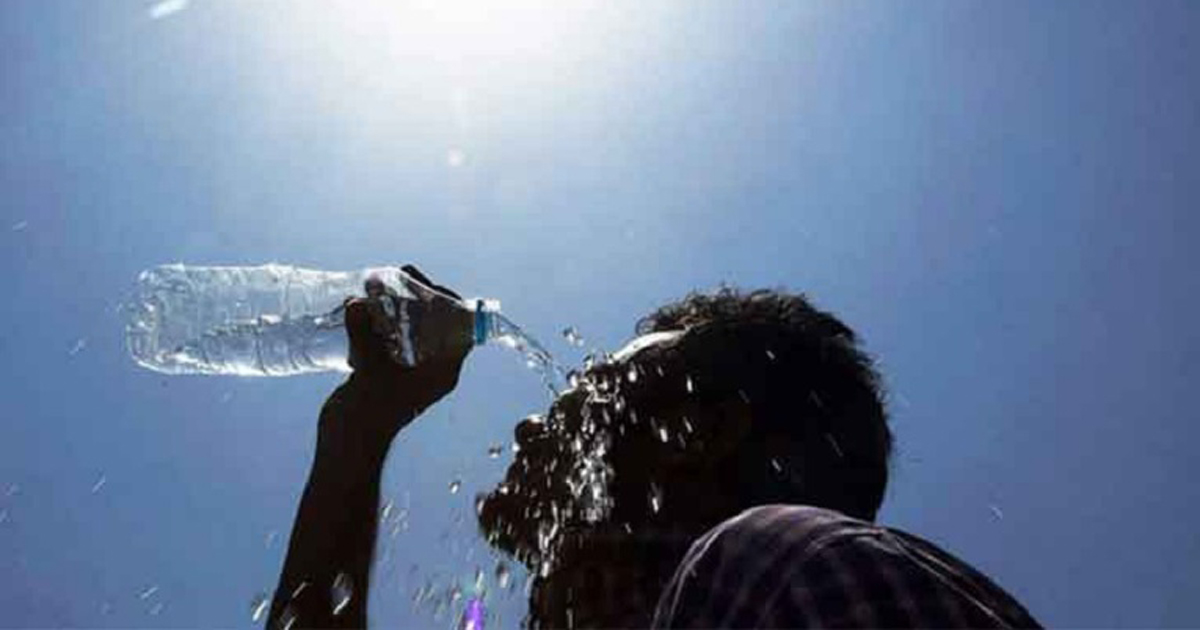 তীব্র গরমে জনজীবন অতিষ্ঠ