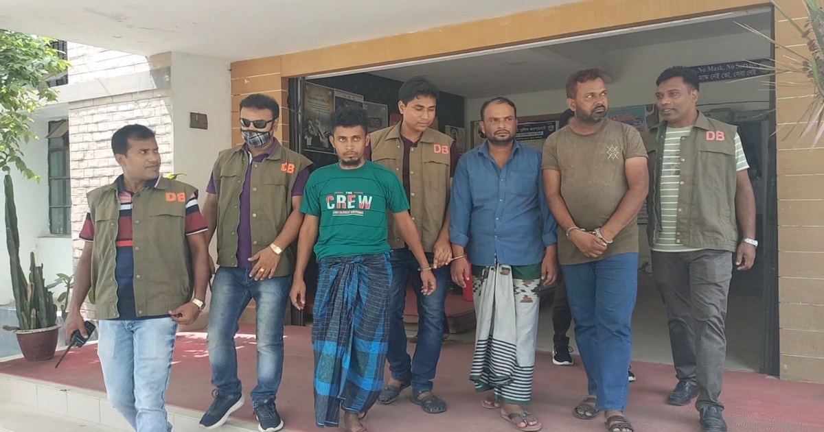 জয়পুরহাটে কিডনি ক্রয়-বিক্রয় চক্রের আরও ৩ সদস্য গ্রেফতার