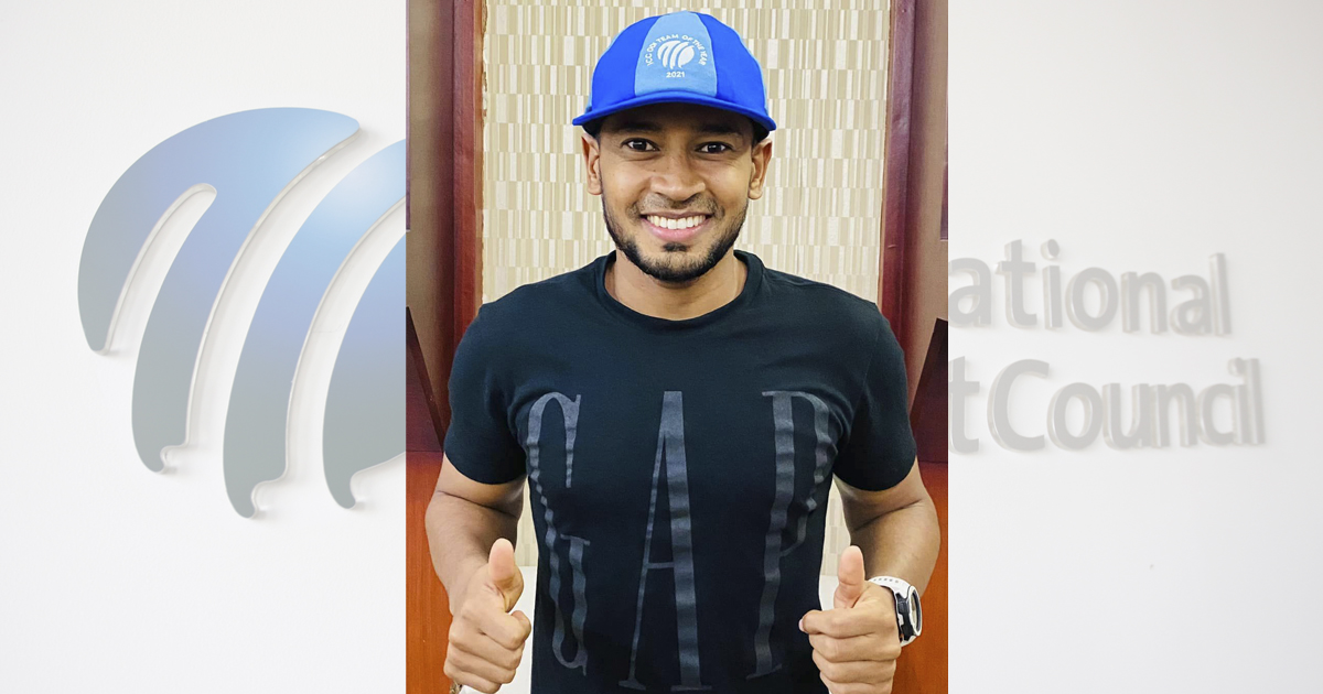 মুশফিকের মাথায় আইসিসির বর্ষসেরা ওয়ানডে ক্যাপ