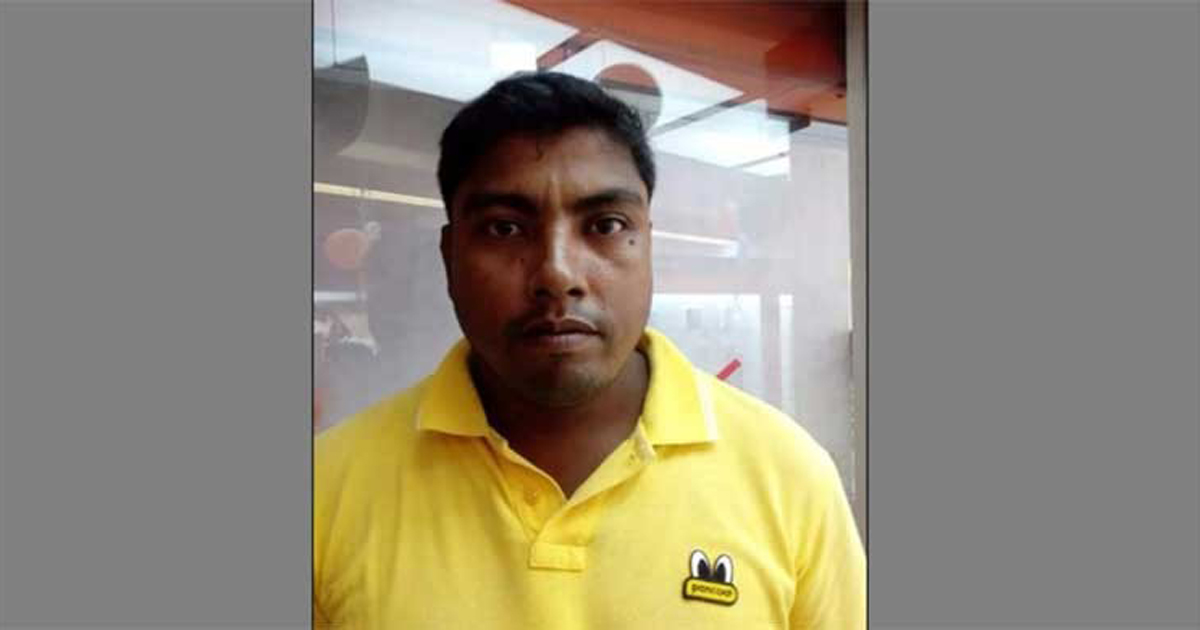 শিক্ষকের বিরুদ্ধে ছাত্রীদের শ্লীলতাহানির অভিযোগে মামলা