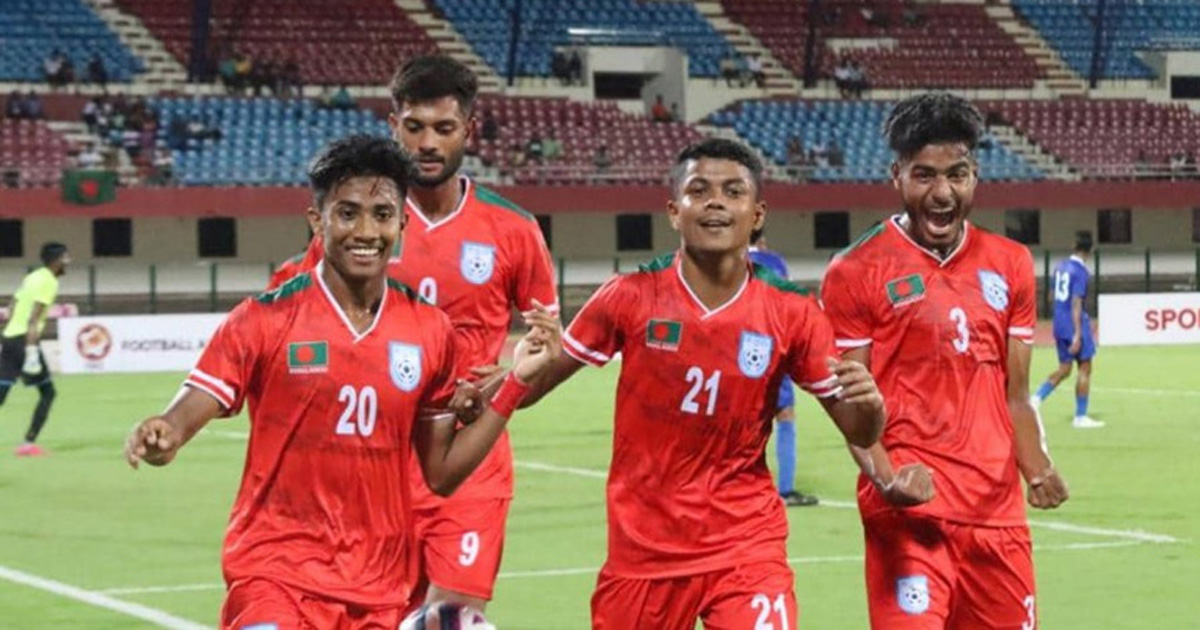 এসএসসি পরীক্ষা বিসর্জন দিয়ে সাফে খেলবে ৮ ফুটবলার