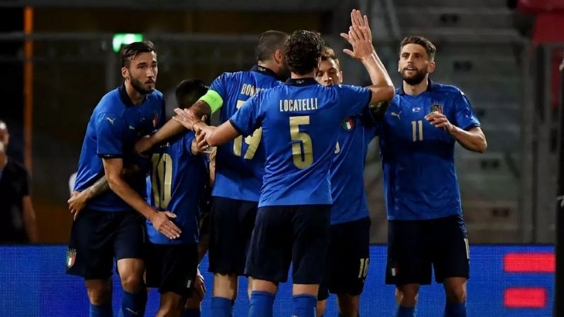 দ্বিতীয়ার্ধে সমতায় ফিরেছে ইটালি।