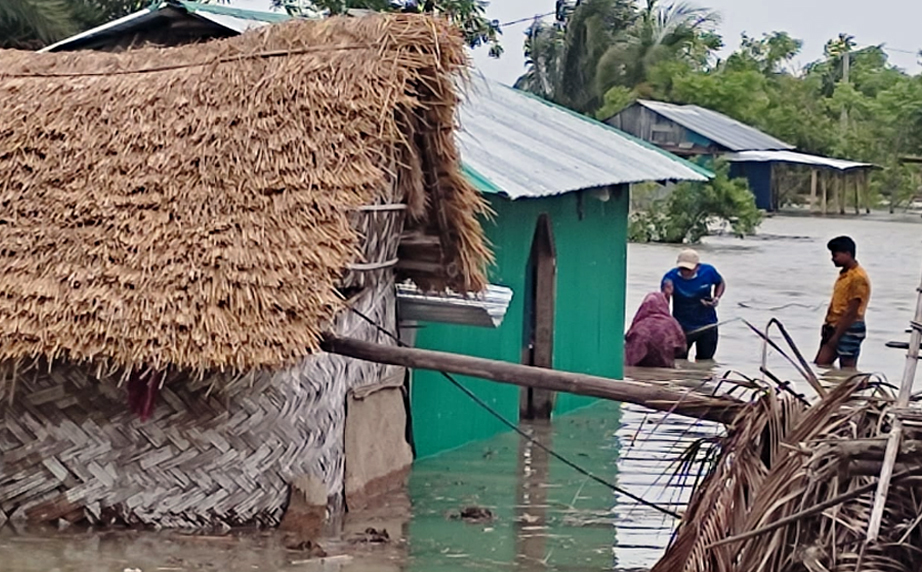 জোয়ারের পানিতে ভেসে গেল শিশু