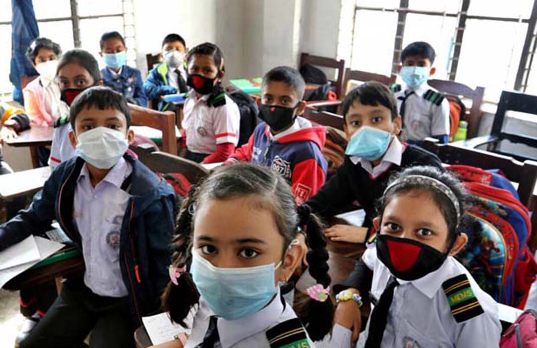 জুনে সীমিত পরিসরে স্কুল কলেজ খোলার প্রস্তুতি