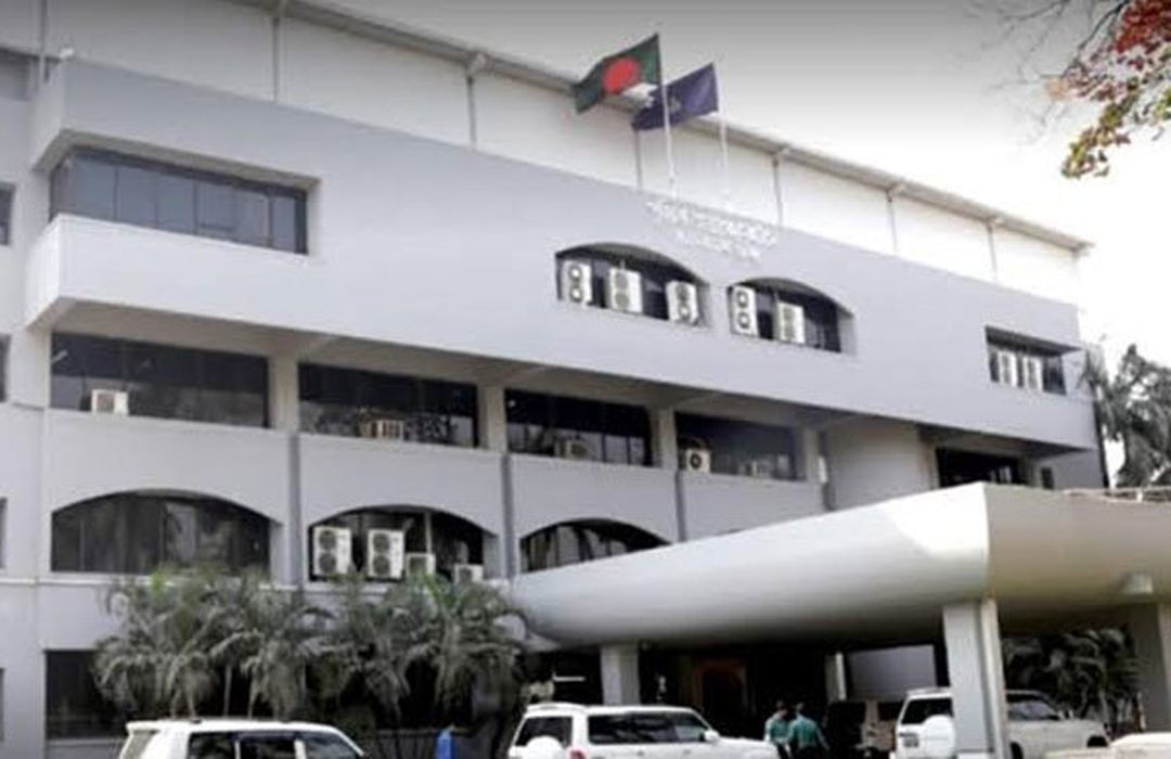 ল্যাপটপ নিয়ে উধাও ওমানফেরত প্রবাসী, উদ্ধার করল পুলিশ