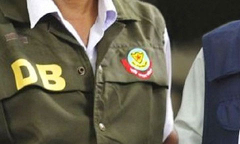 ডিবি পুলিশ-ডাকাত গোলাগুলি : নিহত ২