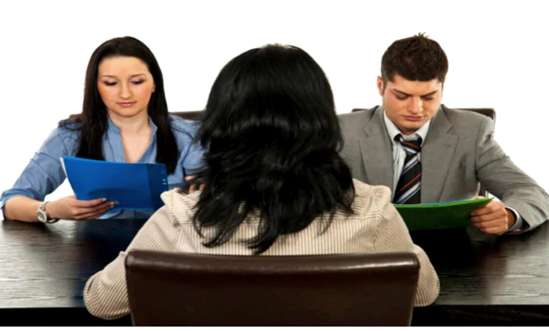 সরকারি চাকরি কি আসলেই সোনার হরিণ?