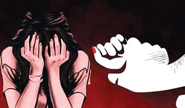 সৎ বাবার ধর্ষণে অন্তঃসত্ত্বা বাকপ্রতিবন্ধী