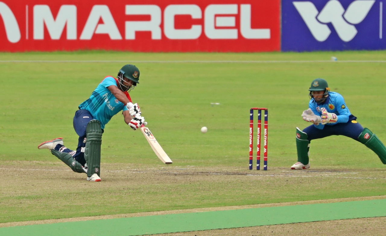 তামিমের ব্যাট জেতাতে পারল না প্রাইম ব্যাংককে