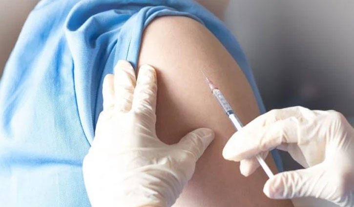 টিকার জন্য বিদেশগামী ২২ হাজারের অধিক শিক্ষার্থীর নিবন্ধন