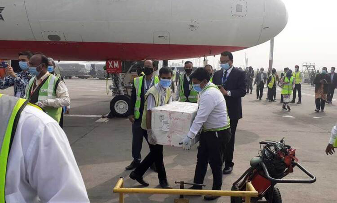 দেশে পৌঁছেছে অ্যাস্ট্রাজেনেকার টিকার দ্বিতীয় চালান