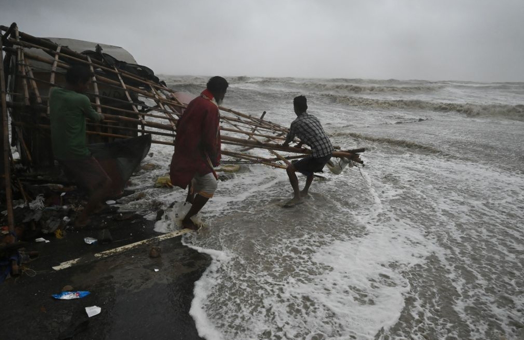 ইয়াস কেড়ে নিলো ৫ প্রাণ